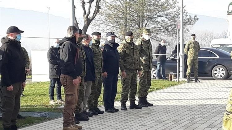 Slika /slike/Predsjednik Milanović u obilasku pripadnika Hrvatske vojske u Petrinji.jpg